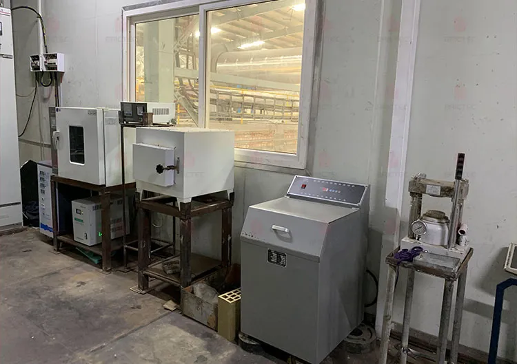 Estrusore sperimentale per macchina per la fabbricazione di mattoni per test delle prestazioni di prodotti in argilla 4